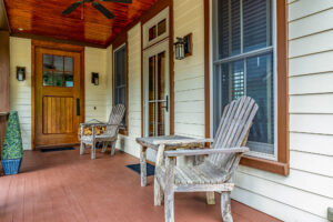 17 Market Street Front Porch