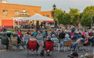 Picking on the Square in Franklin's Social District