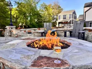 Gas fire pit